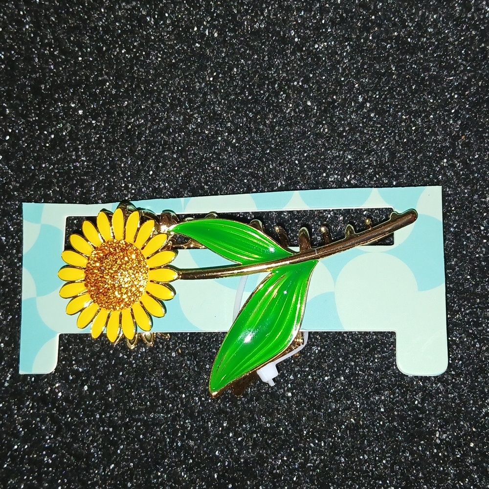 Piper K Sunflower Hair Clip with Green Leaves NIP